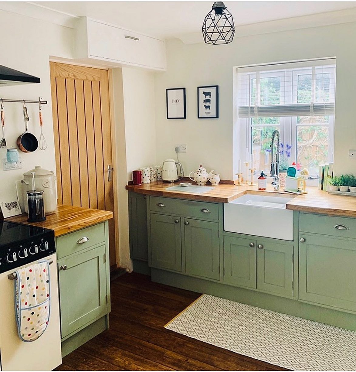 Sage green kitchen Ideas – how to introduce this season's stand out color  into your kitchen