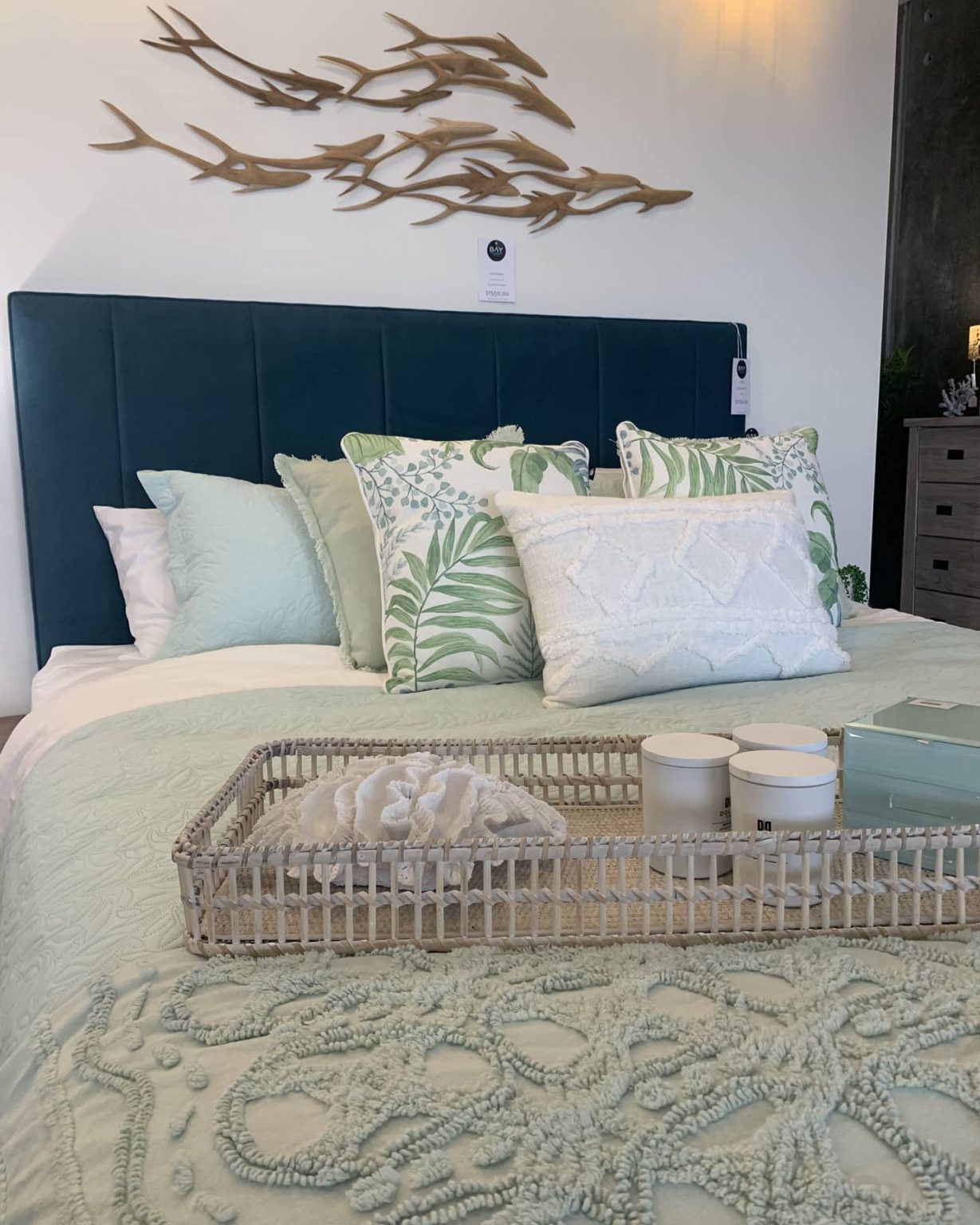 10+ Colors that Go with Mint Green How to Decorate Mint Green Color