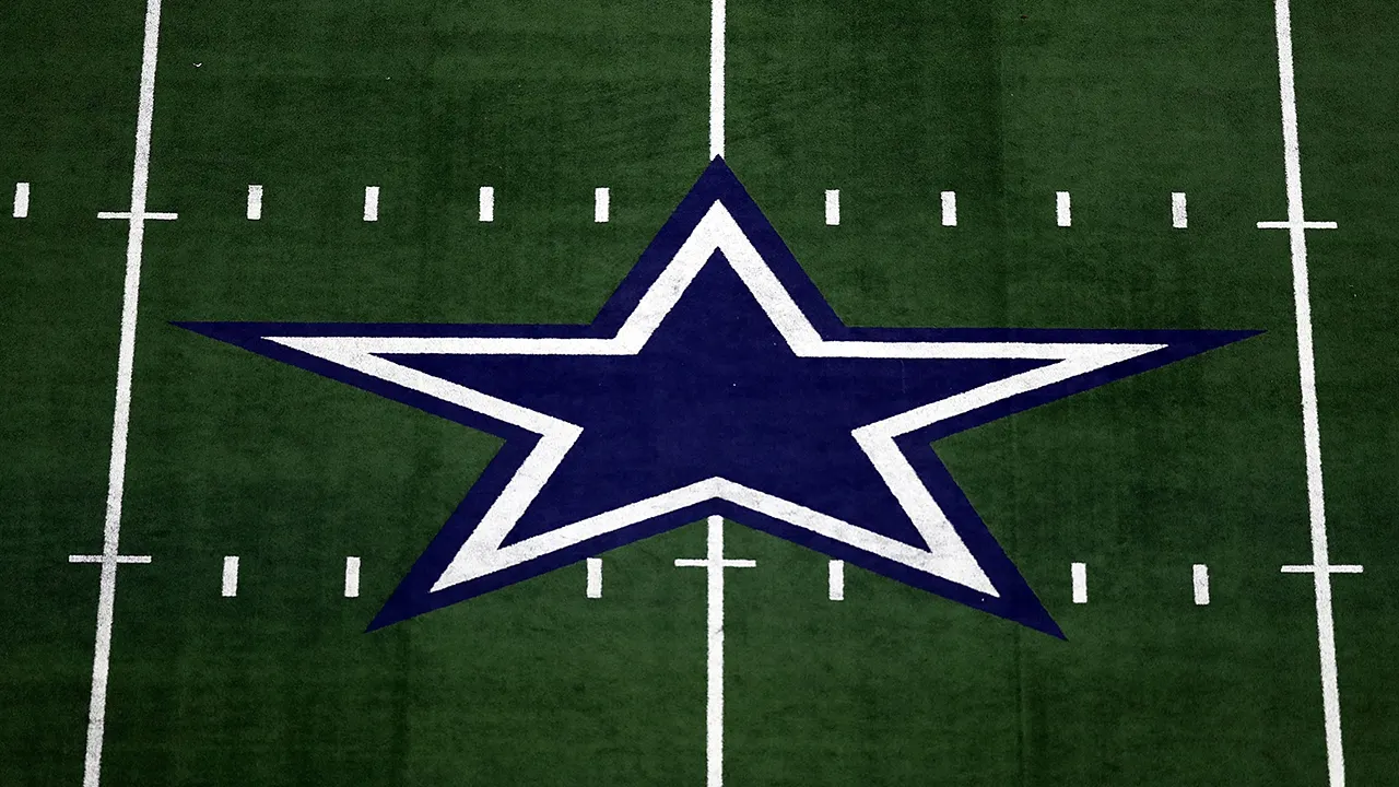 Dallas Cowboys: America's Team - What's your personal color preference☆