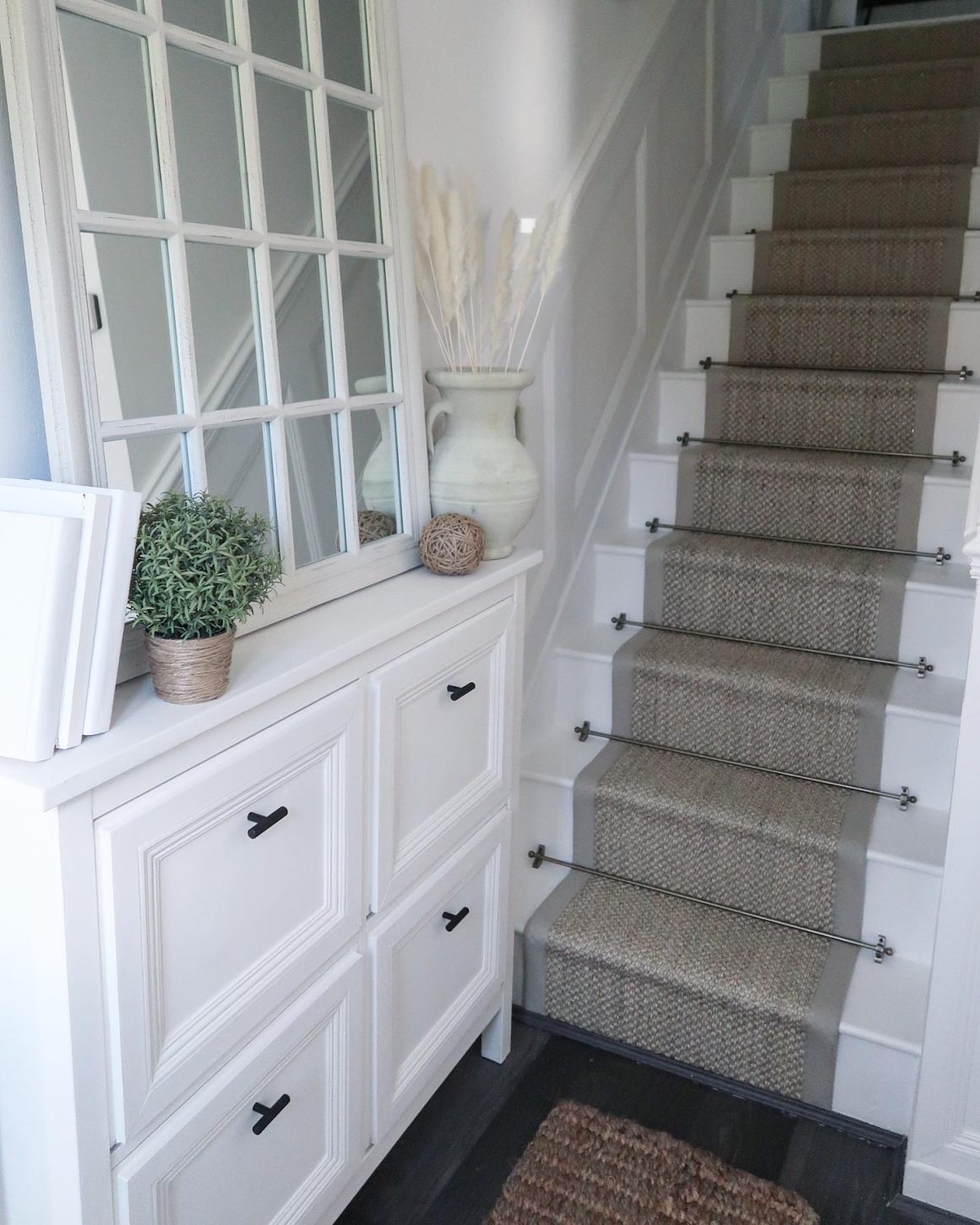 Stairway Decorating Ideas – Transform Your Home’s Entrance